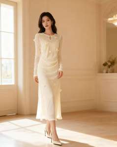 Robe moulante transparente de luxe pour femmes, coupe exquise, texture douce, design élégant haut de gamme - Product Image 6