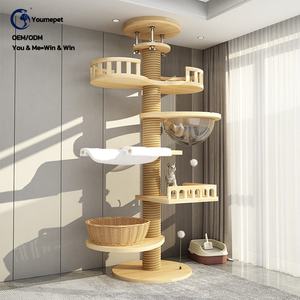 Moderna Torre Grande para Gatos de Varios Niveles en Madera Maciza, Árbol Rascador de Suelo a Techo, Mueble con Plataforma de Salto y Cama Navideña de Sisal para Escalar - Product Image 1