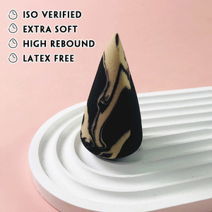 Éponge sans latex en forme de serpent directement à l'usine de haute qualité or noir maquillage bouffée d'eau expansible grand visage mélangeur à double usage - Product Image 3