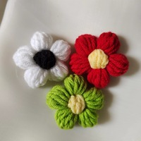 Vente en gros de fleurs multicolores en crochet faites à la main, patchs de fleurs en tricot pour la décoration de vêtements