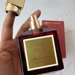 สเปรย์น้ำหอมสำหรับผิวกาย ขนาด 100 มล. กลิ่นหอมติดทนนาน EDP โอ เดอ ปาร์ฟูม สำหรับทั้งชายและหญิง กลิ่นดอกไม้และผลไม้ แบรนด์แท้ - Product Image 3
