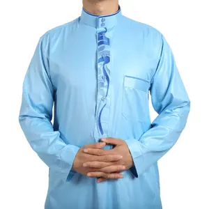 Hot Sale Man Abaya Hot Selling Glänzendes Material Gestickte Langarm Männer Abaya Thobes Herren Dubai