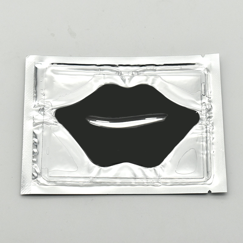 Black lip mask