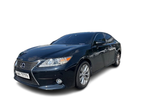 Lexus ES300h Seminuevo, Sedán Híbrido de Lujo, Exportador Coreano de Alto Volumen, 300-500 Unidades Mensuales, Tracción Delantera, Gasolina-Eléctrico - Product Image 2