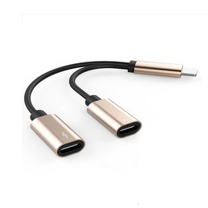 อะแดปเตอร์ซ็อกเก็ตคู่สำหรับสายเคเบิลแยกสัญญาณ USB-C ของ iPhone - Product Image 1