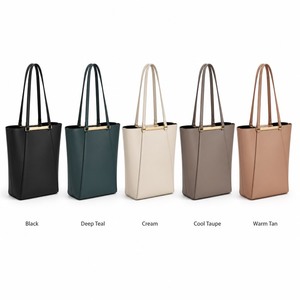 Sac fourre-tout de <span class=keywords><strong>luxe</strong></span> en cuir pour femme, grande capacité, sac à bandoulière avec poignée dorée, vente en gros, personnalisation OEM - Product Image 2