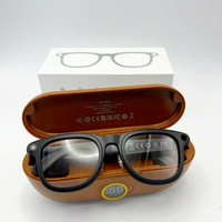 Lunettes intelligentes IA avec étui de charge 3600 mAh, caméra 8MP, enregistrement vidéo 1080P, transmission Wi-Fi, appels sans fil BT et intégration ChatGPT
