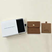 Boîte d'emballage coulissante fine en carton blanc et marron avec logo pour bijoux, cadeaux, colliers, boucles d'oreilles, bracelets, bagues et pochettes