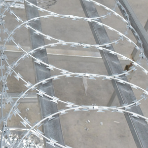 Hot Dipped Galvanized Concertina <strong>Razor</strong> <strong>Wire</strong> for Chain Link Fence Security - Product Image 5