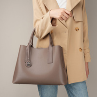 Sacs à main & bandoulière femmes - Haute qualité cuir véritable, personnalisés luxe créateur, pour voyage fabricant
