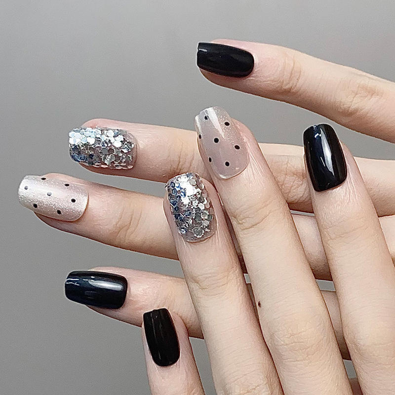 BY1828 Weaving White and Black