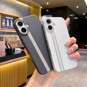 Funda de Teléfono con Textura de Fibra de Carbono para Apple 16 Plus, Funda para iPhone 15 Pro con Patrón de Rayas, Carcasa Rígida Mate de PC - Product Image 3
