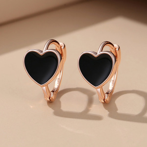 Boucles d'oreilles en forme de cœur pour femmes, design en forme de cœur, accessoires d'oreille pour usage quotidien - Product Image 5