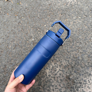 Botella de Agua Dd3976 de Acero Inoxidable, Aislada, a Prueba de Fugas, Libre de BPA, Ligera, de 16 oz, con Pajita Abatible 2.0, 12-24 Horas - Product Image 1
