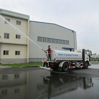 Camion-citerne pour système d'arrosage routier sur camion