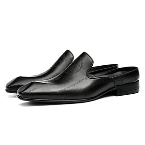 Zapatos de cuero de vaca de primera calidad, personalizados, de lujo, con punta media, de cuero genuino, versátiles, de suela gruesa, para hombre. - Product Image 1