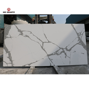 Hoja de piedra artificial Calacatta Montana de estilo moderno, suelo blanco, gris, rama fina, rayas, losas de cuarzo, encimeras naturales - Product Image 1