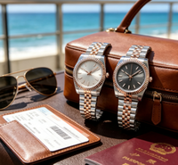 Montre de couple de style luxueux bicolore or rose et argent, avec lunette cannelée, pour homme et femme