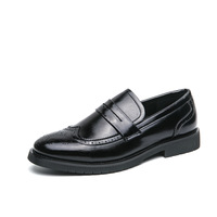 Herren Brogue Penny Loafers Slip-on Business-Schuhe Schwarz Braun Formelle Büro- und Alltags-Loafers Maßgefertigte OEM ODM Herrenschuhe