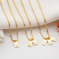 Collares iniciales de moda para mujer, collar con letras chapadas en oro de 18 quilates, collar con colgante de etiqueta inicial personalizado con nombre de oro delicado