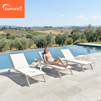Chaise longue moderne en aluminium résistante aux UV, empilable, inclinable, avec roulettes, pour piscine, patio, jardin, hôtel
