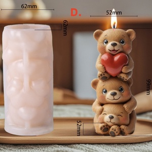 Molde de Silicona con Osos Familiares Abrazando un Corazón - Hornea Amor, Comparte Alegría - Product Image 6