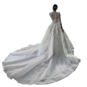 Luxury Diamond Long Sleeve Saudi Arabia Muslim Wedding Dress Ball Gown Skirt Customize Pakistani Bridal Gowns