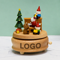 Boîte à musique de Noël Gnome rotative en bois de hêtre, mouvement à remonter, scène orchestrale 18 notes, logo personnalisé, vente en gros directe usine