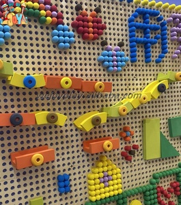 Wejoyland Design personalizzato per bambini stelo da parete gioco in legno educativo parete pannello di gioco con EVA ingranaggio blocchi di costruzione per la scuola materna - Product Image 3