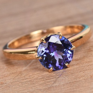 Bague de mariage classique pour femme en or jaune 18 carats avec tanzanite naturelle ronde taille solitaire de 2,20 carats - Product Image 4