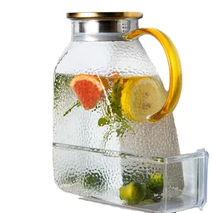 1.8L 60oz glass pitcher with lid and spout, glass pitcher for refrigerator