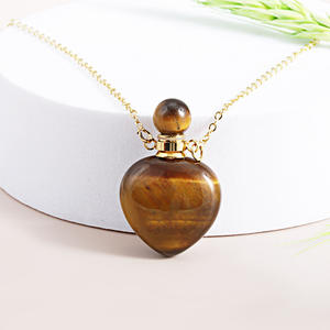 Collier artisanal bohème en cristal œil de tigre en forme de cœur, flacon de parfum, bijou de guérison en cristal pour femme, pendentif d'huile d'aromathérapie, cadeau - Product Image 1