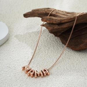 Collier Maman, Collier Lettre Plaqué <span class=keywords><strong>Or</strong></span> 18K, Cadeau Assorti Mère et Fille Délicat pour Nouvelle Maman, Cadeau Fête des Mères, Cadeaux Maman - Product Image 1