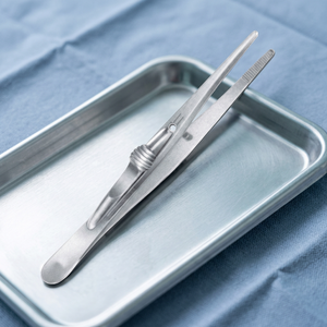 Pince chirurgicale Fricke pour la chirurgie générale, certifiée CE ISO 2015 Classe II, instrument manuel, modèle F6-260, 13 cm - Product Image 4