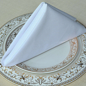 Serviette en tissu satiné classique faite à la main Alternative jetable parfaite réutilisable et durable pour le dîner, l'avion ou la maison - Product Image 3