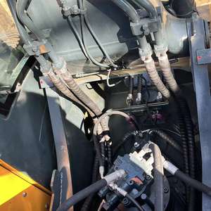 Excavatrice sur chenilles d'occasion HYUNDAI HX305LC-9T, 31 tonnes, matériel de construction, 90% neuve, HYUNDAI HX305LC-9T, excavatrice d'occasion - Product Image 3