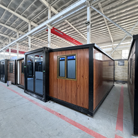 Maison conteneur préfabriquée modulaire mobile moderne extensible de 40 pieds sur 20 pieds en acier léger, étanche et ignifuge
