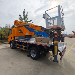 Camion de travail aérien 4x2 Runzhixing pour l'inspection des lignes électriques, la taille des arbres et l'installation de panneaux - Product Image 4