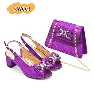 2024 Design italien violet femmes mode africaine strass beau bout ouvert talons épais <span class=keywords><strong>sandales</strong></span> chaussures et sac ensemble fête - Product Image 1