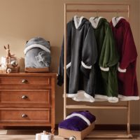 Vente en gros Couverture portable à capuche Sherpa Couverture à capuche comme cadeau pour maman Femmes Petite amie Enfants Couverture sweat confortable