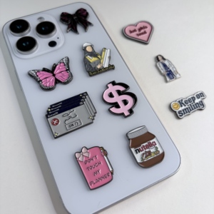 Autocollants de téléphone en émail souple Fashion Adventure 2026 |   Citations arabes gravées sur mesure |   Décoration de téléphone en stock - Product Image 3