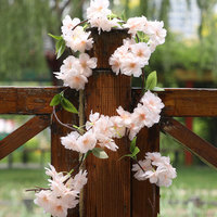 S0403 Vente en gros pas chère de tiges de fleurs de cerisier en soie blanches et roses japonaises, fausses branches de fleurs de sakura, fleurs de cerisier artificielles