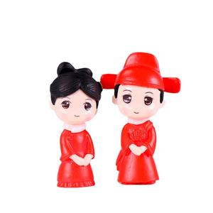 Meilleures ventes : Accessoires de décoration de paysage de mariage pour <span class=keywords><strong>couple</strong></span>, porte-clés, costume de poupée Chunjun - Product Image 1
