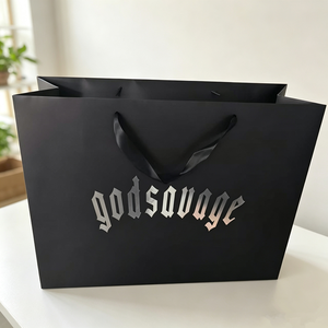 Bolsa de Compras de Papel Negro Mate de Lujo, con Logotipo Personalizado en Estampado Plateado, Asa de Cinta, Bolsa de Regalo para Boutique de Ropa - Product Image 3