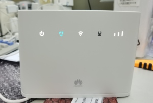 Router Inalámbrico 4G T-elek Nuevo Modelo HW <span class=keywords><strong>B311</strong></span> <span class=keywords><strong>B311</strong></span>-<span class=keywords><strong>221</strong></span>, Router Inalámbrico LTE Desbloqueado, CPE 4G Compatible con RJ11 y RJ45 - Product Image 2