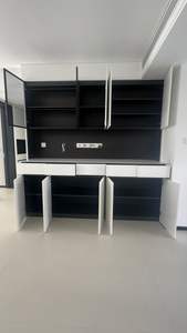 กรณีลูกค้าจริง ชุดเฟอร์นิเจอร์ครบชุดในห้องนั่งเล่น รวมถึงตู้โชว์กระจกและตู้เสื้อผ้าไม้ - Product Image 5