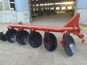 Direktverkauf ab Werk: Scheibenpflug für Landbearbeitung, Hochwertiger Rohrpflug, Landwirtschaftliche Maschinen für den Bauernhof - Product Image 5