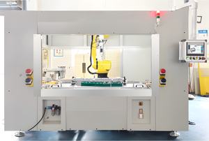 Équipement de soudage par ultrasons pour panneau décoratif latéral, soudeuse intérieure pour véhicule électrique - Product Image 3