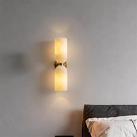 Lampe murale de luxe moderne en albâtre espagnol naturel pour salon, chambre et maison de caractère