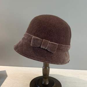 Chapeaux Fedora à nœud élégant en gros, chapeaux en polyester pour femmes, chapeaux vintage élégants, bonnets d'hiver - Product Image 6